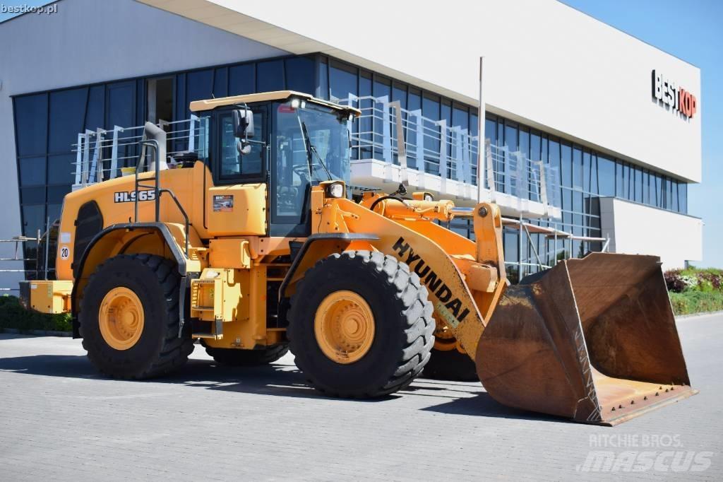 Hyundai HL 965  휠로우더