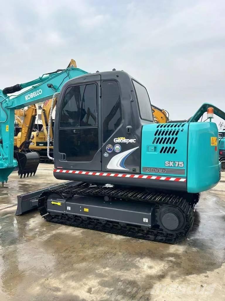 Kobelco SK 75 대형 굴삭기 29톤 이상