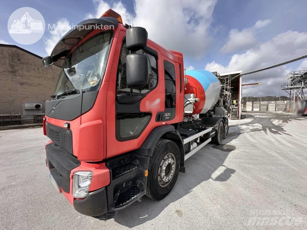 Volvo FE 320 콘크리트 믹서트럭