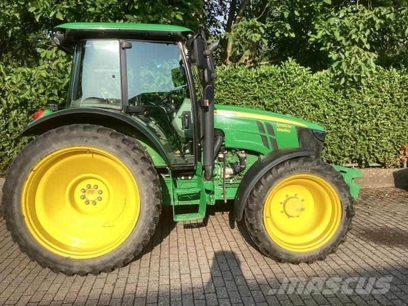 John Deere 5090M 트랙터