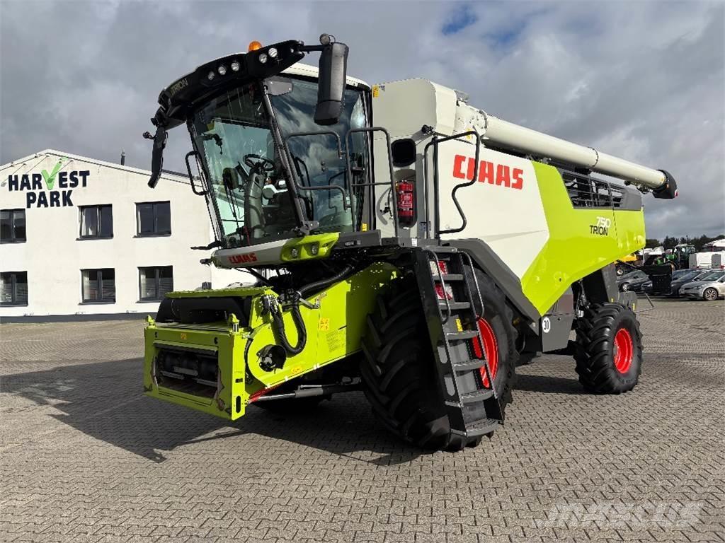 CLAAS TRION 750 콤바인 수확기