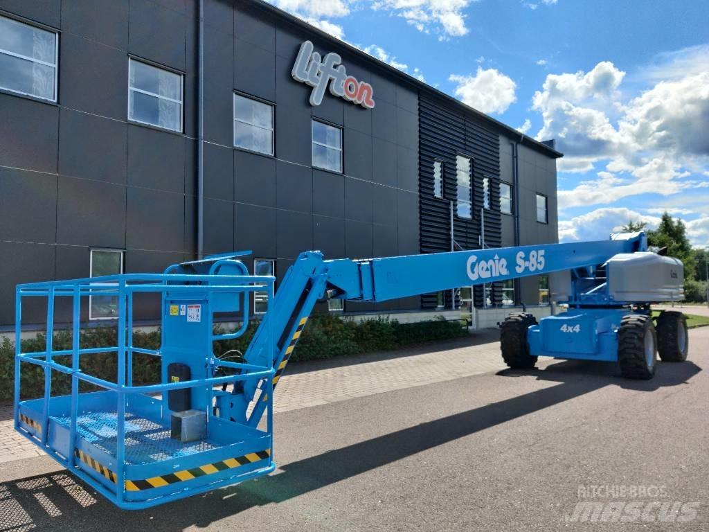 Genie S 85 Bomlift 관절형 전동이동 리프트
