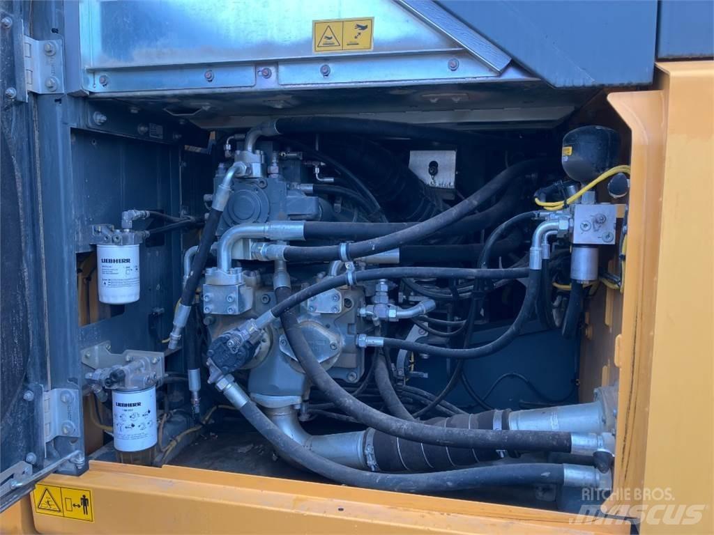 Liebherr R934 대형 굴삭기 29톤 이상