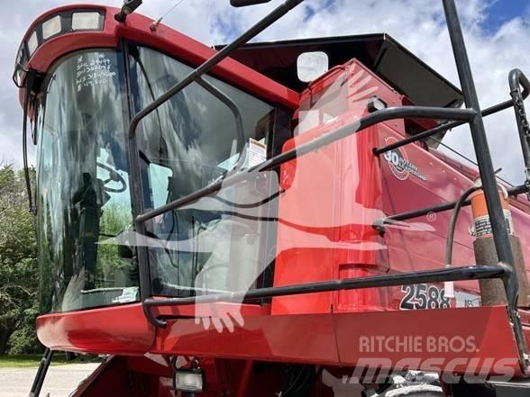 Case IH 2588 콤바인 수확기