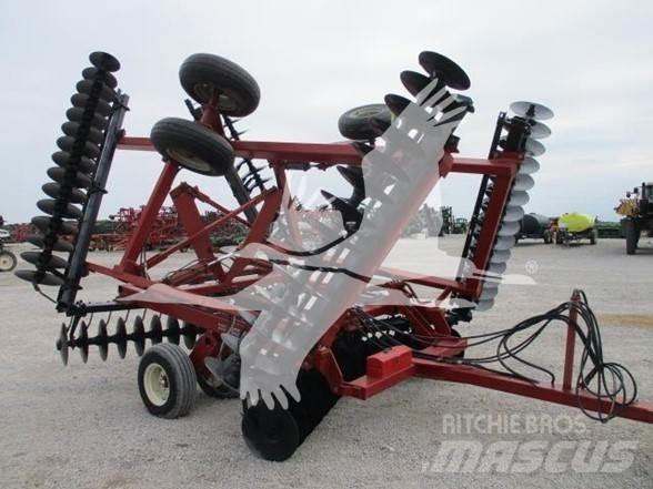Case IH 496 디스크 하로우(쇄토기)