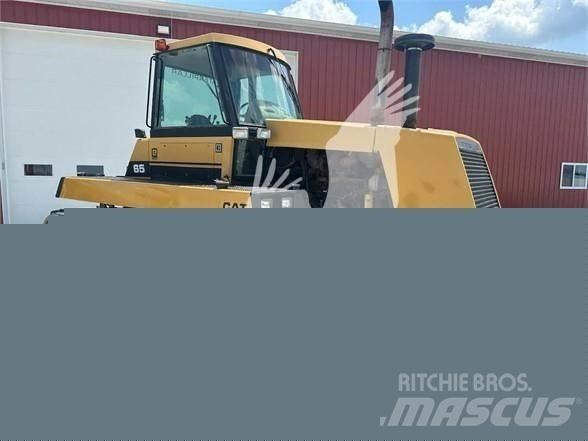 CAT CH65 트랙터