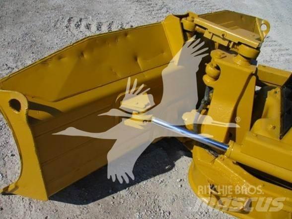 CAT D3G XL 크롤러 도저