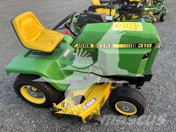 John Deere 318 탑승형 잔디깎기