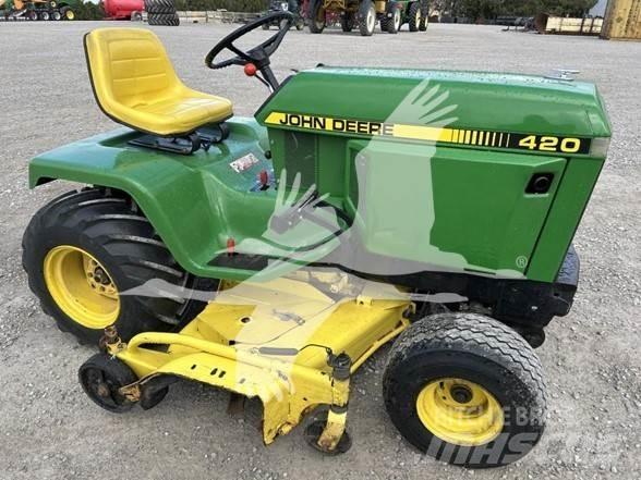 John Deere 420 탑승형 잔디깎기