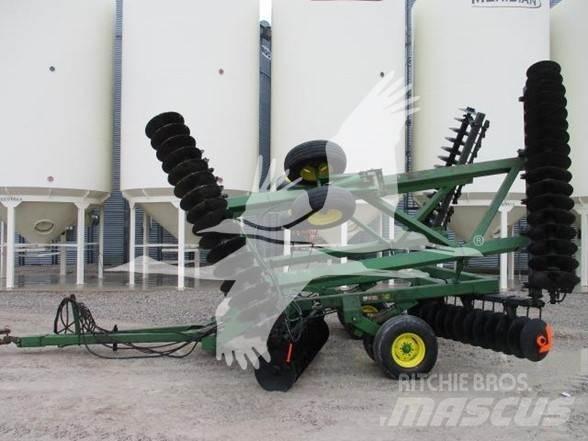John Deere 630 디스크 하로우(쇄토기)
