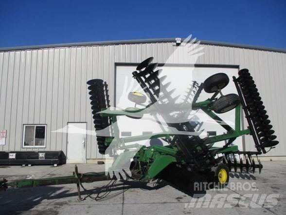 John Deere 630 디스크 하로우(쇄토기)