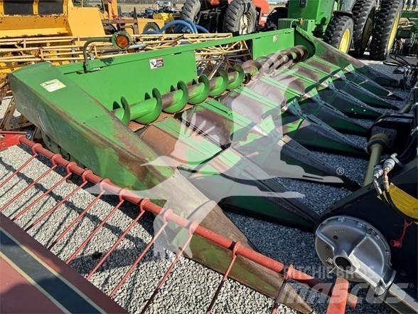 John Deere 843 콤바인 헤드