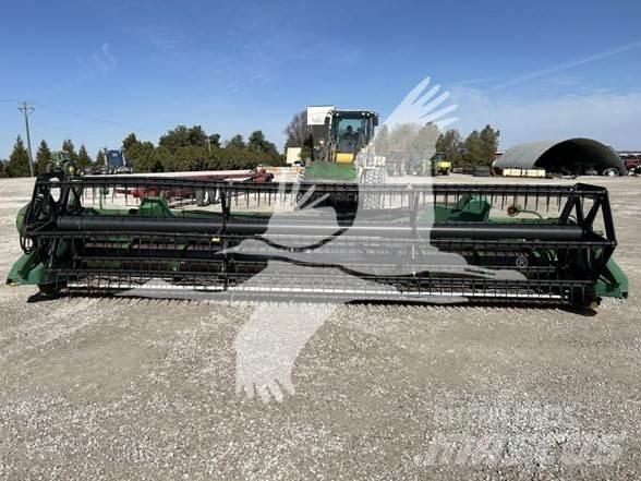 John Deere 920 콤바인 헤드