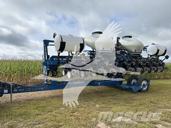 Kinze 3660 파종기