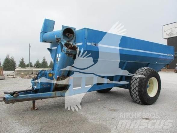 Kinze 840 곡물용 카트