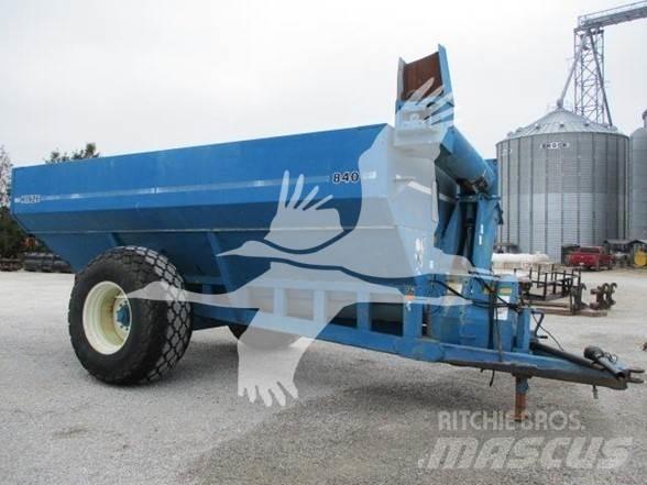 Kinze 840 곡물용 카트