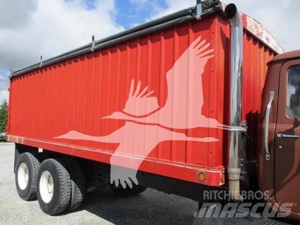 Mack R686ST 건설 장비 - 기타