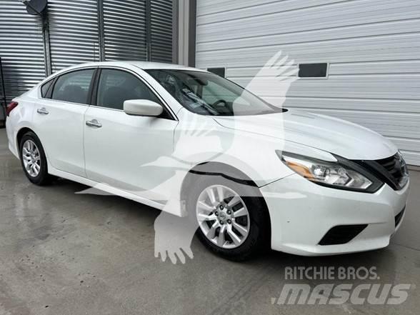 Nissan ALTIMA 자동차