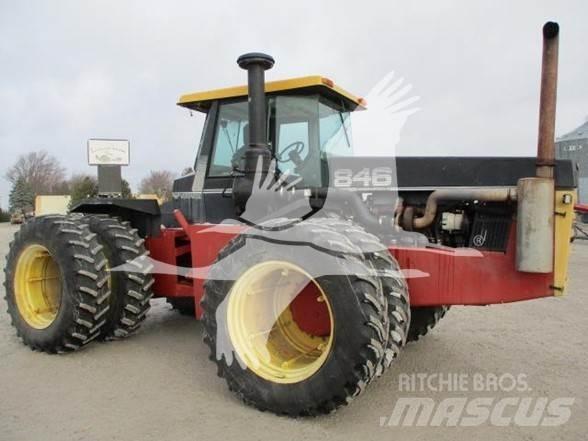 Versatile 846 트랙터