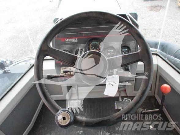 Versatile 846 트랙터