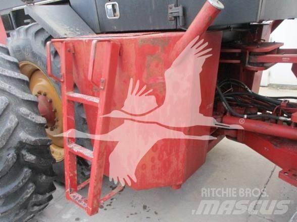 Versatile 846 트랙터