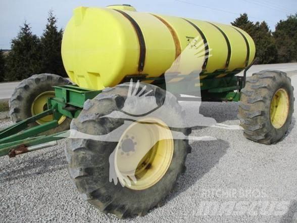 YETTER 1600 미네랄 살포기