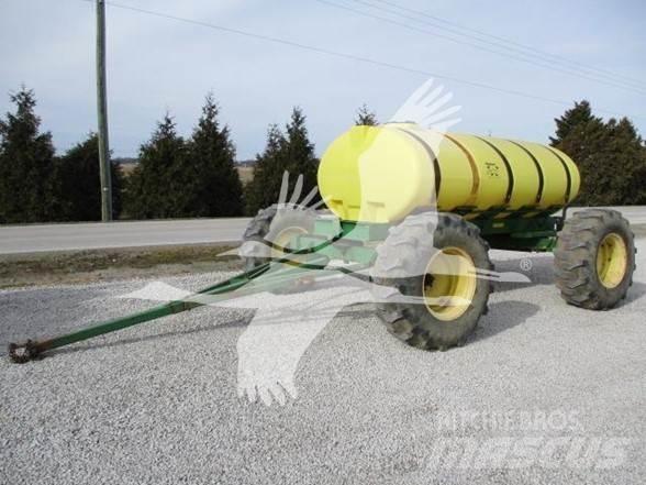 YETTER 1600 미네랄 살포기