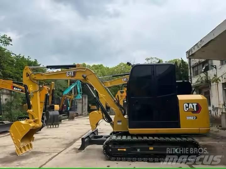 CAT 306 E2 소형 굴삭기 7톤 미만