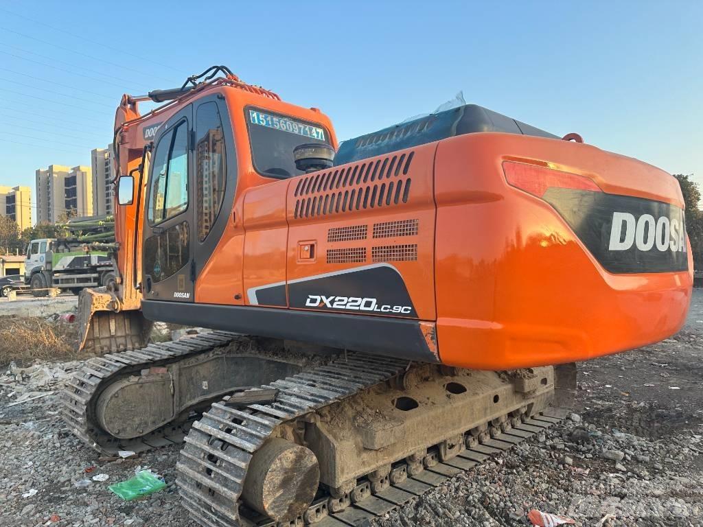 Doosan DX220LC-9 대형 굴삭기 29톤 이상