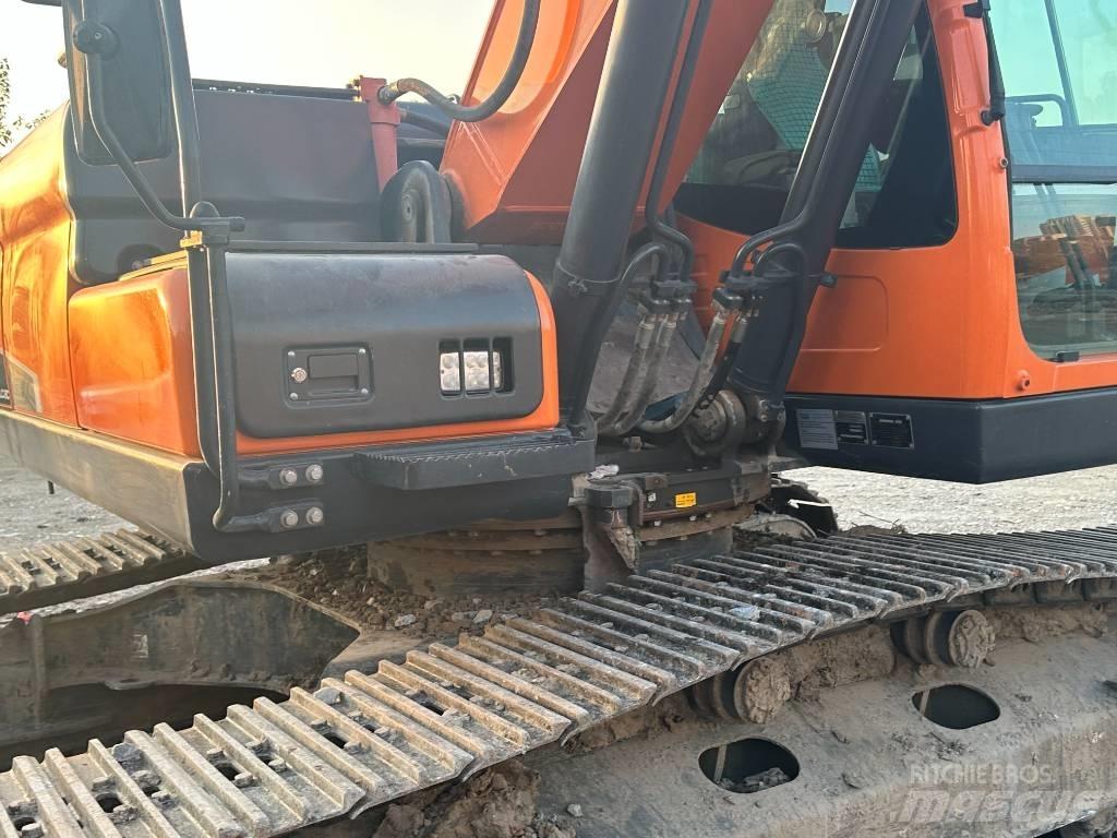 Doosan DX220LC-9 대형 굴삭기 29톤 이상