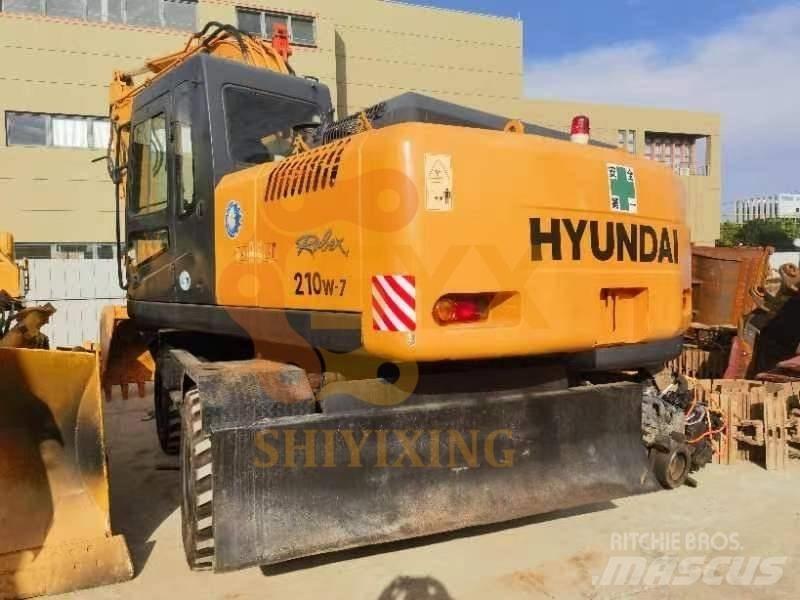 Hyundai 210W-7  휠 굴삭기
