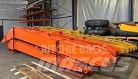 Doosan DX 225 LRA 백호