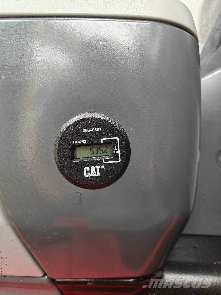 CAT 329 D2 L 대형 굴삭기 29톤 이상