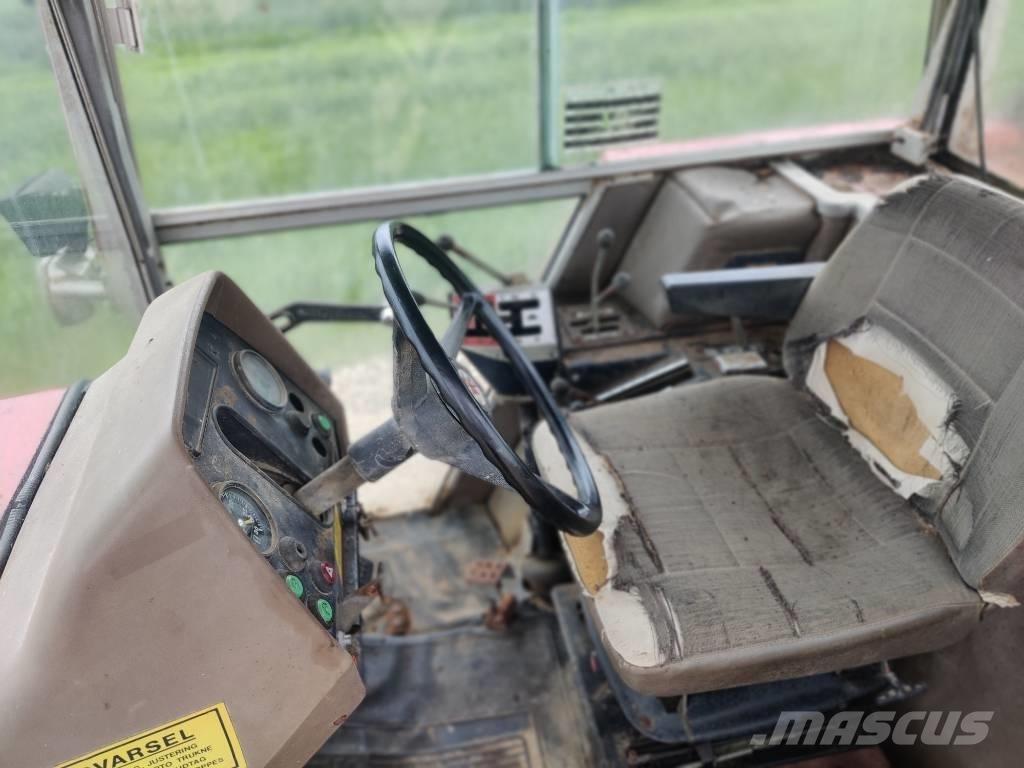 Massey Ferguson 2640 트랙터