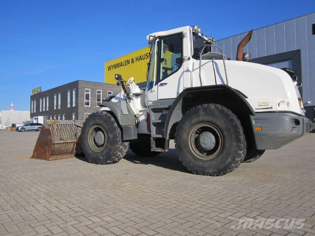 Liebherr L546  휠로우더