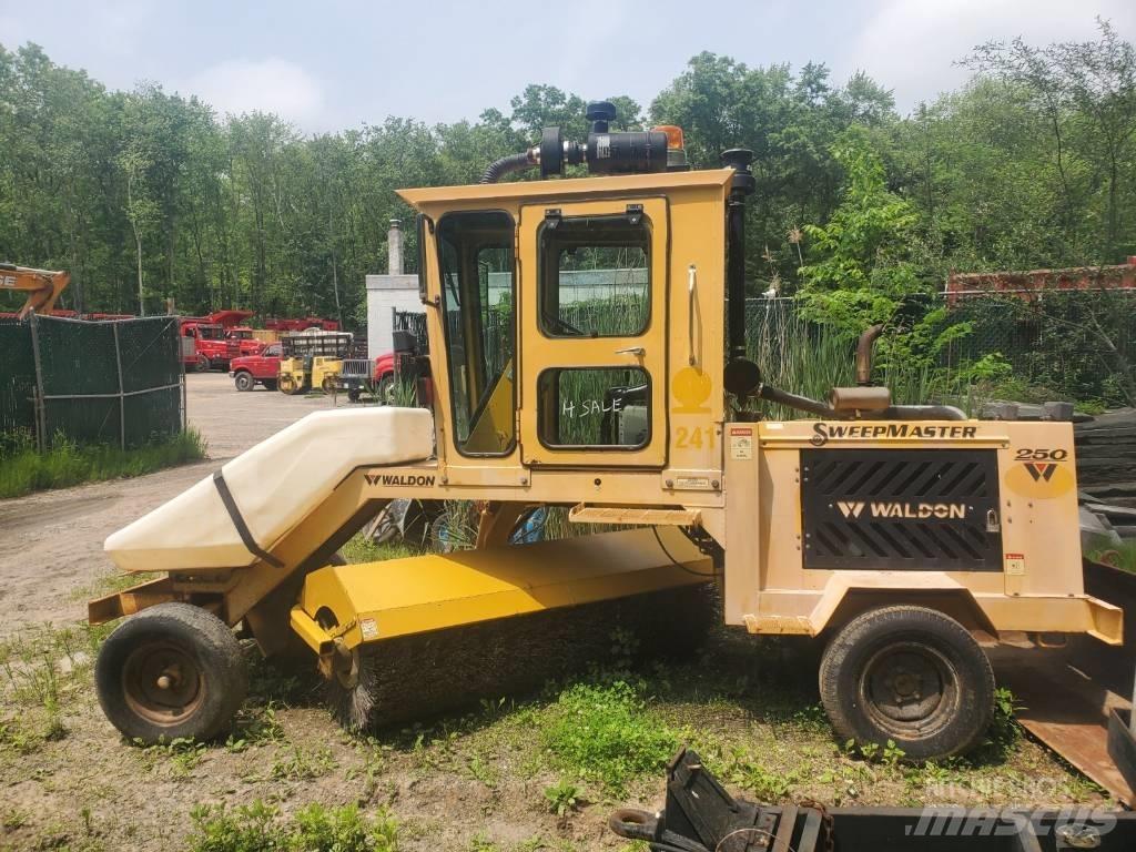  WALDIN SW250 청소 트럭