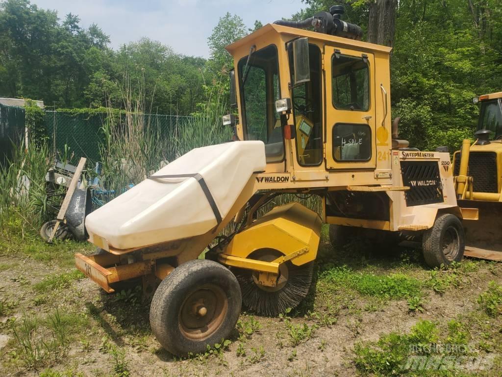  WALDIN SW250 청소 트럭