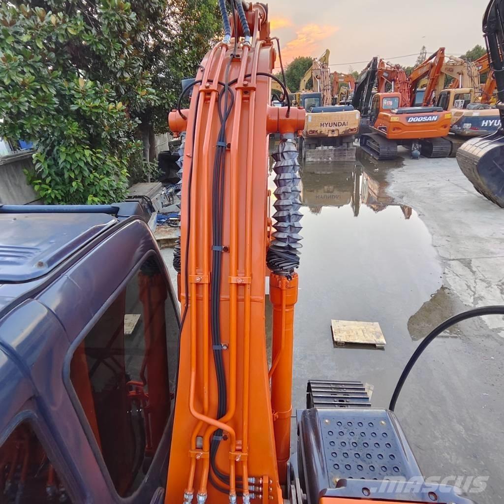 Hitachi ZX 120 대형 굴삭기 29톤 이상