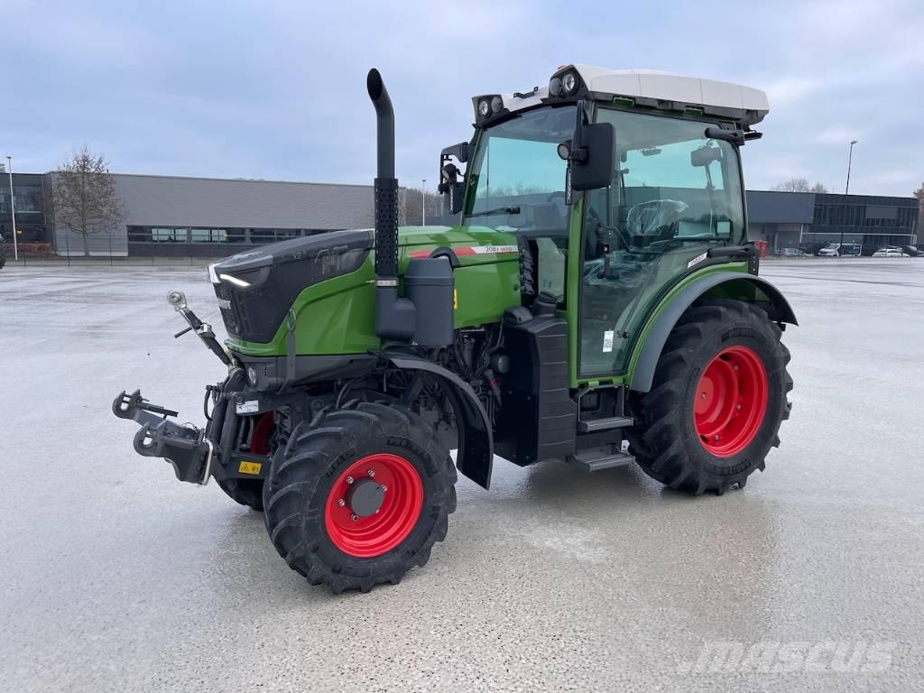 Fendt 208 F Vario 트랙터