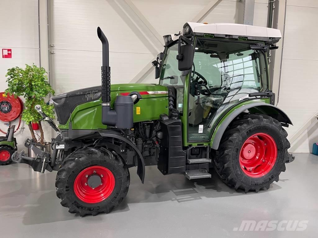 Fendt 208 F Vario 트랙터