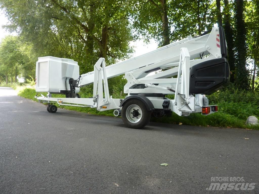 Dino 180 XT II 트레일러 탑재 고소작업대