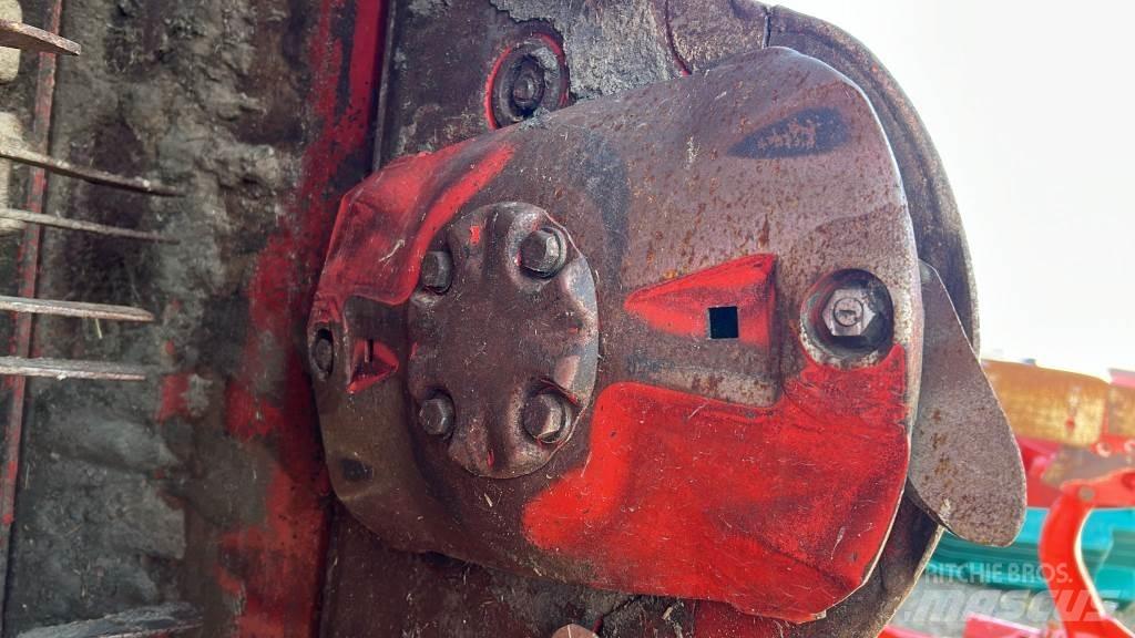 Kuhn FC 9330 D-RA 장착형 잔디깎기