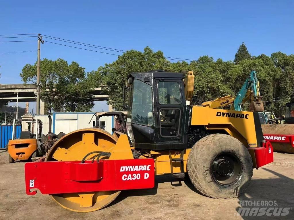 Dynapac CA300 그레이더