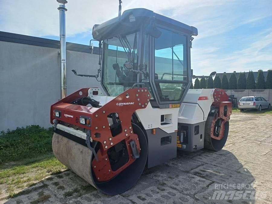 Dynapac CC 2300 트윈 드럼 롤러
