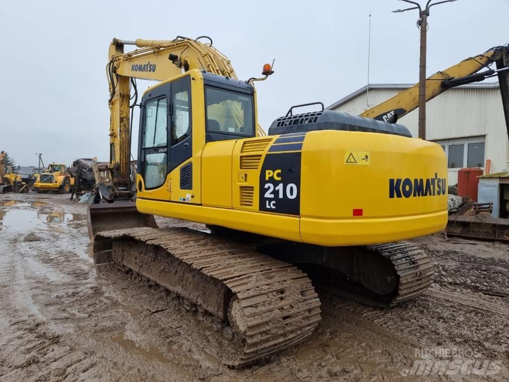 Komatsu PC 210-8 대형 굴삭기 29톤 이상