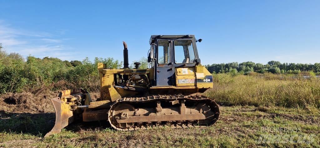 Komatsu D 58 E-1 크롤러 도저