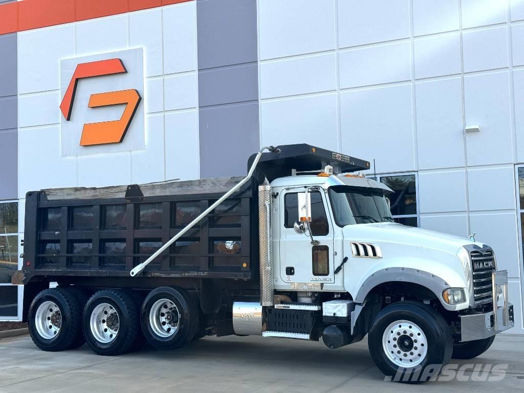 Mack Granite GU 713 덤프 트럭