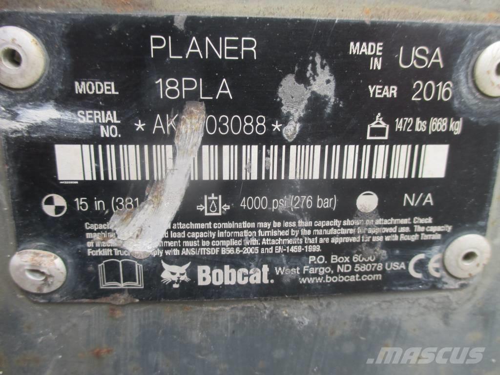 Bobcat 18 PLA 스크레이퍼