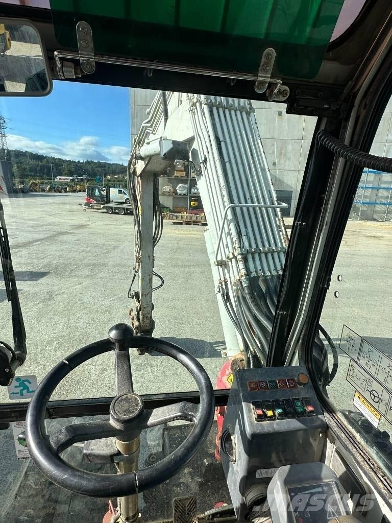 Takeuchi TB 175 W  휠 굴삭기