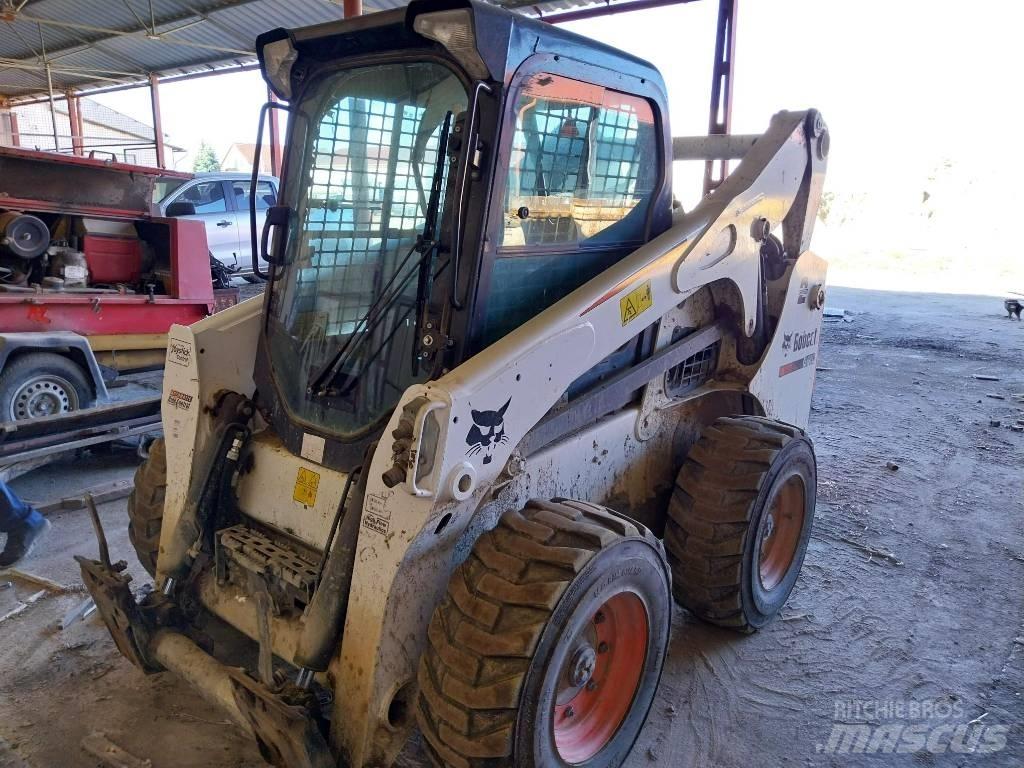 Bobcat S 770  스키드로더